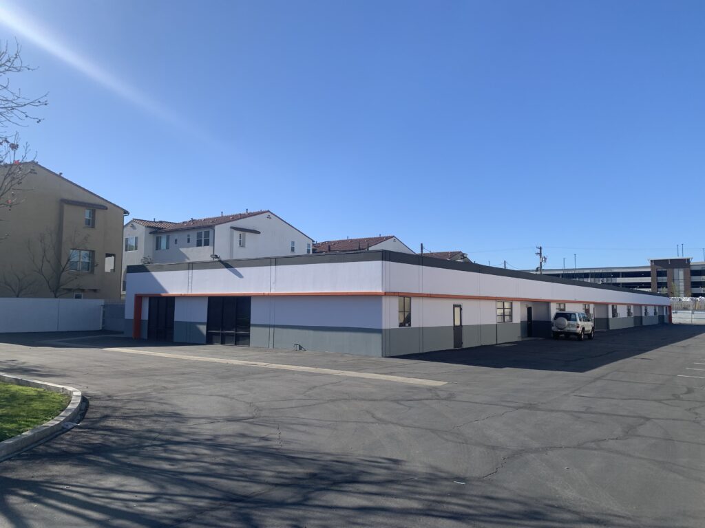 621-631 S East Street Main Photo