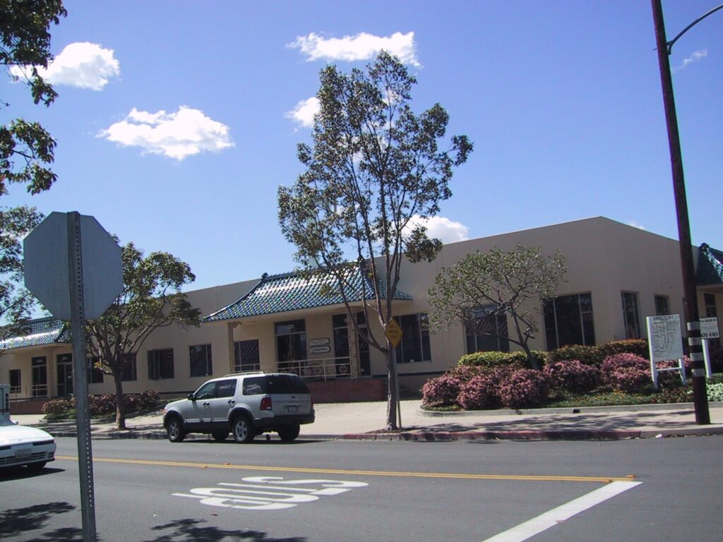 Tustin Freeway Commerce Ctr